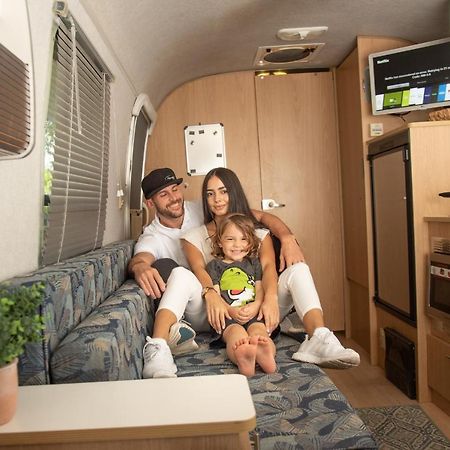 Airstream In The Center Of It All 마이애미 외부 사진