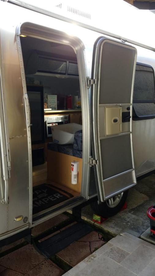 Airstream In The Center Of It All 마이애미 외부 사진