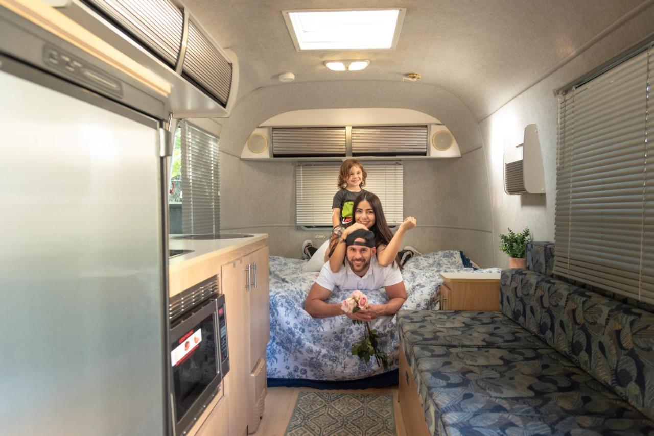 Airstream In The Center Of It All 마이애미 외부 사진