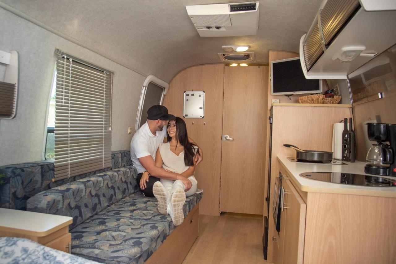 Airstream In The Center Of It All 마이애미 외부 사진